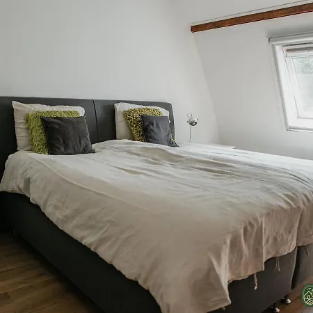 In Leenderbos With Bbq & Garden Leende